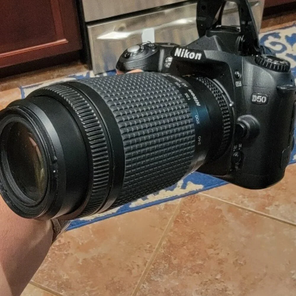 Nikon D50 6.1MP digital SLR Camera-Black Nikon NIKKOR 75-240mm Lens
